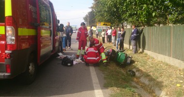 IMAGINI ȘOCANTE! Accident rutier grav la intrare în Valu lui Traian. Mopedistul spulberat de mașină a murit! - UPDATE - 2