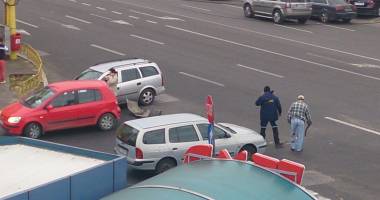 Galerie FOTO. Accident în lanț, în Constanța. Trei mașini implicate - 10