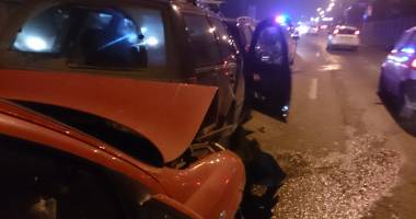 Galerie FOTO. Accident rutier în Constanța. CINCI MAȘINI IMPLICATE, trei victime - 9