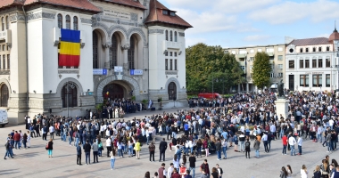 GALERIE FOTO. FIȚE ȘI FIGURI DE BUFTEA / Cum au început studenții constănțeni anul universitar - 14