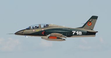 Stire din Eveniment : Un avion militar s-a prăbușit în Nicolae Bălcescu! Cei doi piloți s-au catapultat