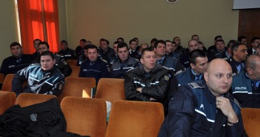 GALERIE FOTO/ Festivitate de retragere din activitate a celor doi "veterani" ai Poliției Constanța - 8