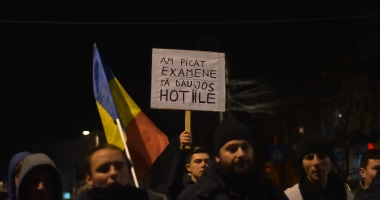 GALERIE FOTO / A CINCEA SEARĂ DE PROTESTE LA CONSTANȚA - 14
