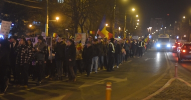 GALERIE FOTO / A CINCEA SEARĂ DE PROTESTE LA CONSTANȚA - 24