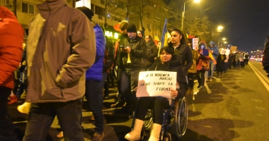GALERIE FOTO / A CINCEA SEARĂ DE PROTESTE LA CONSTANȚA - 47