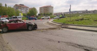 Galerie FOTO. TRAGEDIE PE ȘOSEA, LA OVIDIU. A MURIT PE LOC ÎNTR-O LIMUZINĂ AUDI - 5