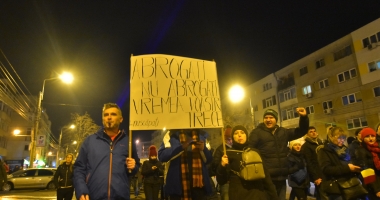 GALERIE FOTO / A CINCEA SEARĂ DE PROTESTE LA CONSTANȚA - 52
