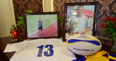 Galerie foto / Lacrimi de adio! Prietenii și familia se despart pentru totdeauna de fostul rugbist Adrian Tinca - 3