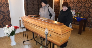 Galerie foto / Lacrimi de adio! Prietenii și familia se despart pentru totdeauna de fostul rugbist Adrian Tinca - 6