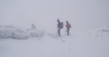 Stire din Eveniment : Cei doi alpiniști dispăruți în Retezat au fost găsiți