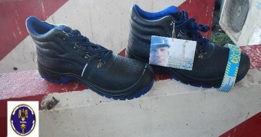 Stire din Eveniment : Galerie FOTO. Captură RECORD a vameșilor constănțeni: pantofi de un milion de euro