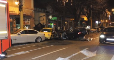 Stire din Eveniment : UPDATE / Notarul public care a făcut praf CINCI mașini era BEAT