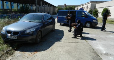 Galerie FOTO. Percheziții de amploare la Constanța / Fostul deputat Bivolaru, reținut pentru spălare de bani. Prejudiciu de peste un milion de lei - 16