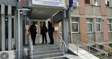 Stire din Eveniment : Percheziții la DSP Brașov. Șefa instituției a fost săltată de DNA și pusă sub control judiciar