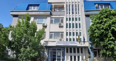 Stire din Social : Inspectorii DSVSA Constanța au dat amenzi usturătoare magazinelor de lângă Liceul Gheorghe Duca