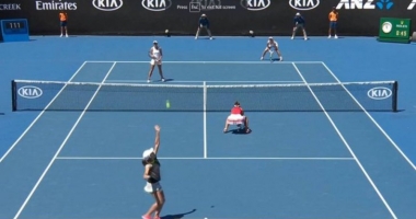 Stire din Sport : Victorie românească la Australian Open. Begu și Niculescu s-au calificat în optimi