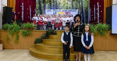 Stire din Cultură-Educație : Dublă aniversare la Liceul "Nicolae Dumitrescu"  din Cumpăna