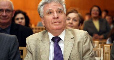 Stire din Cultură-Educație : Lansare dublă de carte a profesorului Gheorghe Andrei