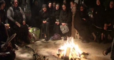 Stire din Cultură-Educație : VIDEO. TRADIȚIE UNICĂ în România: Duminica Mironosițelor, păstrată de sute de ani