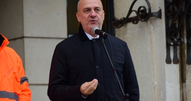 GALERIE FOTO / Proteste la Prefectură. Dumitru Costin, liderul BNS, a condus acțiunea de la Constanța - 11