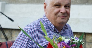 Stire din Cultură-Educație : TRUPUL NEÎNSUFLEȚIT AL COMPOZITORULUI DUMITRU LUPU, depus la Casa Mortuară Niculescu
