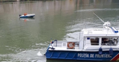Stire din Eveniment : Trupul femeii căzute cu mașina în Dunăre sâmbătă a fost găsit