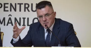 Stire din Politică-Administrație : Dan Dungaciu critică dur contractul de lobby al Administrației Prezidențiale în SUA