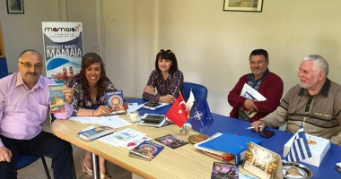Stire din Social : După carnavalul din Mamaia,  se pregătește carnaval în Satul de Vacanță
