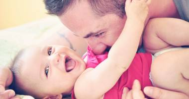 Stire din Social : Durata concediului paternal, dublată