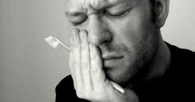 Stire din Cetățenești : Ce faci dacă te doare  o măsea plombată
