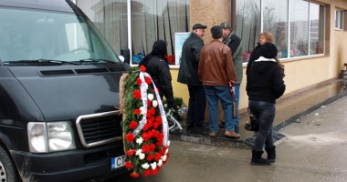 Imagini sfâșietoare! Durere fără margini la înmormântarea Melinei / Galerie FOTO - 3