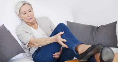 Stire din Sănătate : Deficitul de vitamine și minerale poate duce la dureri de picioare noaptea