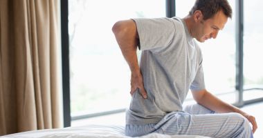 Stire din Sănătate : Recuperarea medicală și fizioterapia sunt indicate pentru reducerea durerilor de spate