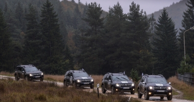 Galerie foto. Clienții modelului Dacia Duster și-au demonstrat pasiunea pentru off-road - 2