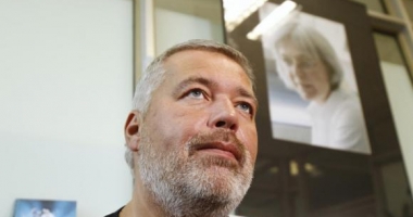 Stire din Actualitate : Decizie fără precedent: jurnaliștii celui mai cunoscut ziar rusesc de investigații vor fi înarmați