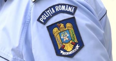 Stire din Eveniment : Un tânăr a fost prins la scurt timp după ce a intrat cu un cuțit în liceu