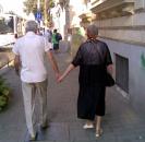 Stire din Cetățenești : Bătrânețe, haine grele…
