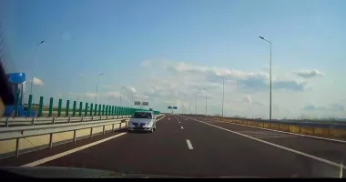 Șoferul care circula pe contrasens pe Autostrada A7 a fost identificat. A rămas pieton pentru 120 de zile