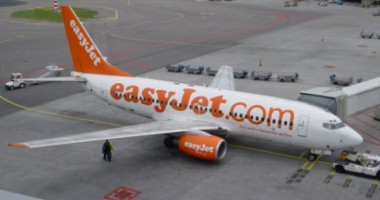 Stire din Diverse : ÎNTÂRZIERE DE 86 DE ANI! Pasagerii, stupefiați când au văzut anunțul companiei aeriene
