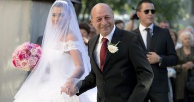 Stire din Politică-Administrație : "Voi avea o nepoțică, spre marea mea bucurie"
