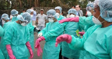Stire din Actualitate : Virusul Ebola se extinde. Mii de noi cazuri sunt așteptate în această lună