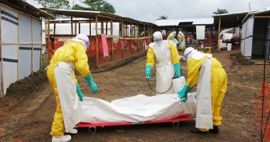 Stire din Actualitate : Galerie FOTO. Alertă la nivel mondial! Epidemia de EBOLA se extinde