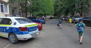 Stire din Eveniment : Alertă printre copiii din cartierul Inel II! Părinții au sunat la Poliție după ce un individ i-a ameninţat cu toporul