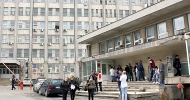 Stire din Sănătate : Echipamentul de protecție din Spitalul Județean, plătit din banii pacienților