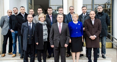 Stire din Politică-Administrație : Ce proiecte are echipa PNL Constanța pentru Parlamentul României