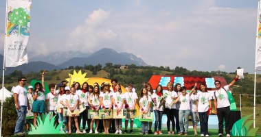 Stire din Economie : Țara lui Andrei / Ce experiență au trăit premianții "T-Crafters" din județul Constanța