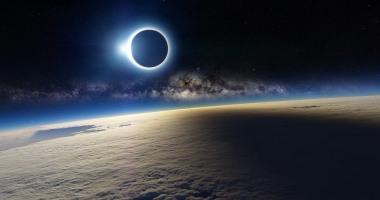 Stire din Social : 2018 aduce un SPECTACOL ASTRONOMIC extrem de rar
