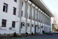 Stire din Politică-Administrație : Pogea anunță că toți bugetarii vor avea 10 zile de concediu fără plată sau vor lucra mai puține ore pe zi