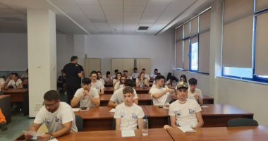 Școala de vară în Șantierul Naval Constanța. 58 de elevi și studenți vizitează nava Histria Giada - 3
