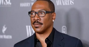 Stire din Actualitate : Eddie Murphy va primi un premiu pentru întreaga carieră la gala Globurilor de Aur 2023